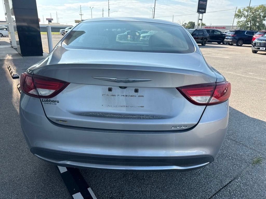 2016 Chrysler 200 Limited