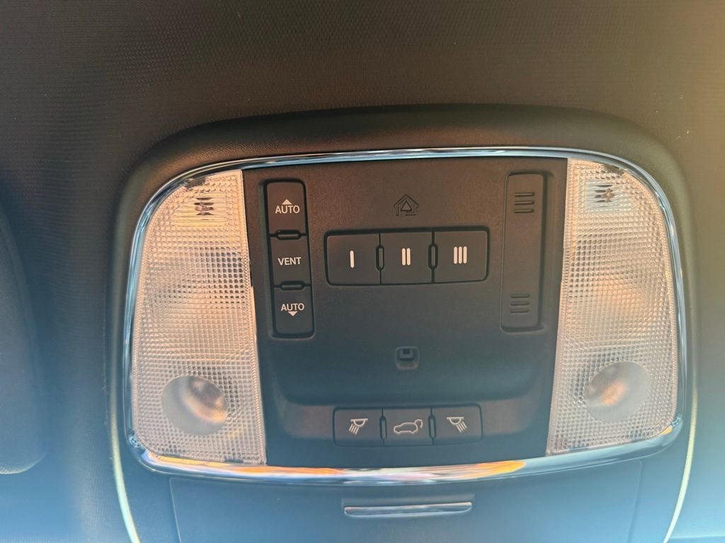 2018 Jeep Grand Cherokee Sterling Edition