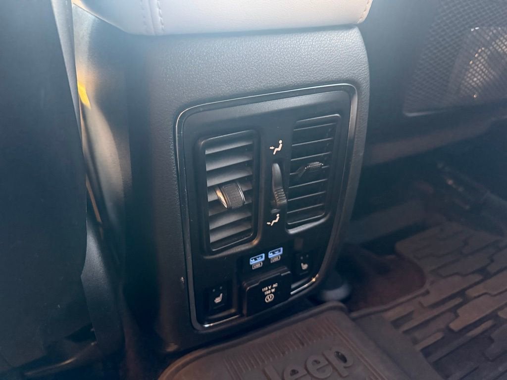 2018 Jeep Grand Cherokee Sterling Edition