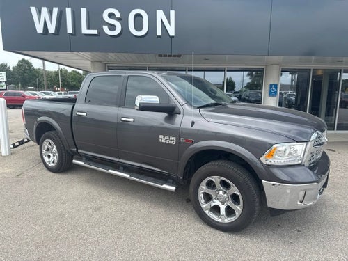 2017 RAM 1500 Laramie Crew Cab 4x4 5'7" Box