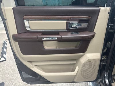 2017 RAM 1500 Laramie Crew Cab 4x4 5'7" Box