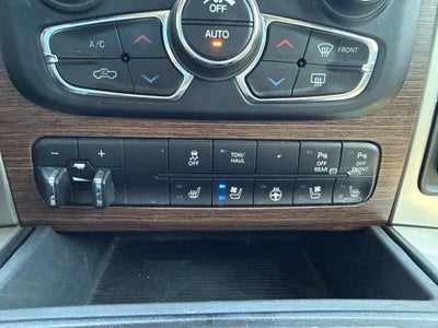 2017 RAM 1500 Laramie Crew Cab 4x4 5'7" Box