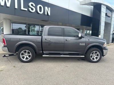 2017 RAM 1500 Laramie Crew Cab 4x4 5'7" Box