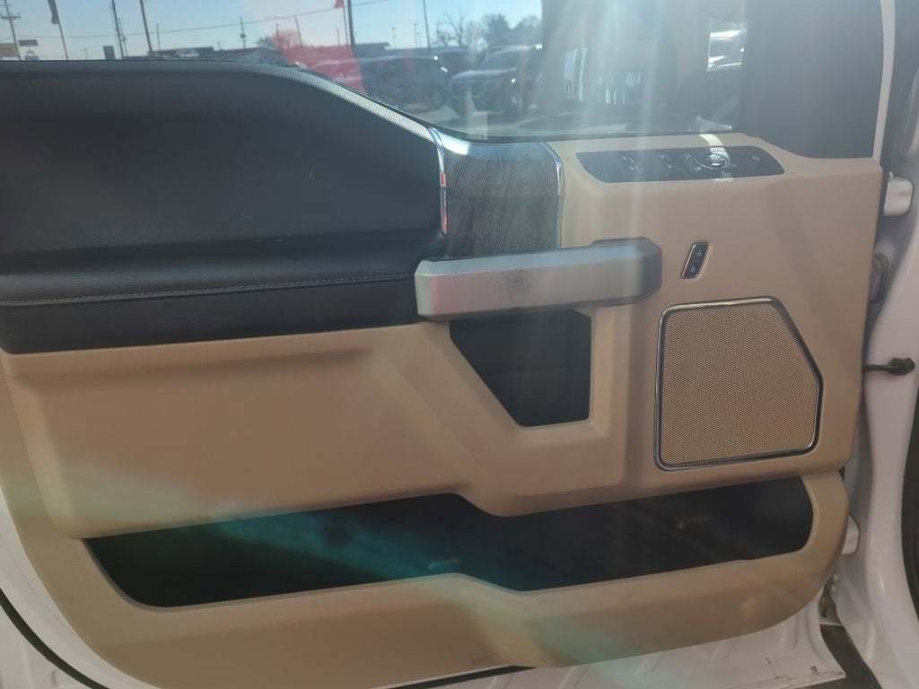 2017 Ford Super Duty F-250 SRW Lariat