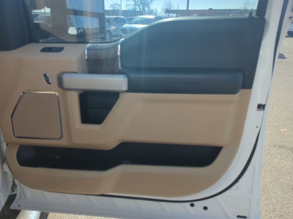 2017 Ford Super Duty F-250 SRW Lariat