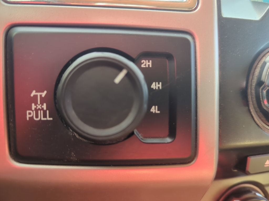 2017 Ford Super Duty F-250 SRW Lariat