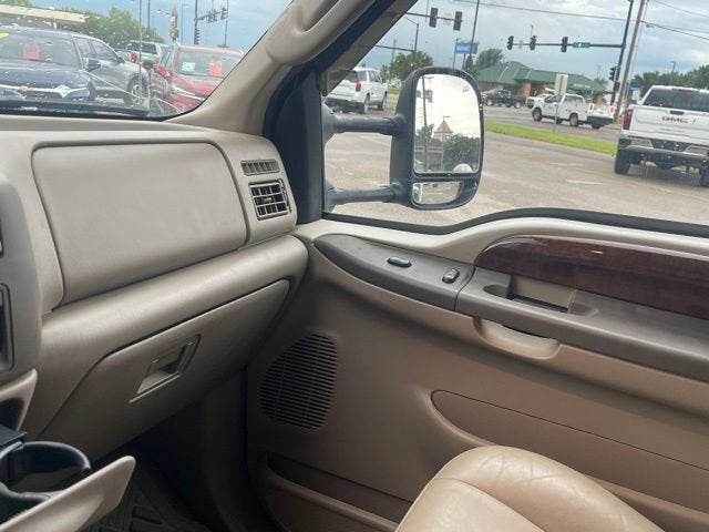2004 Ford Super Duty F-350 DRW XL