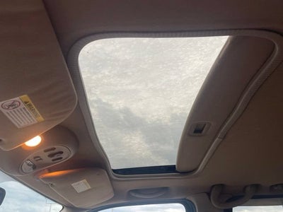 2004 Ford Super Duty F-350 DRW XL