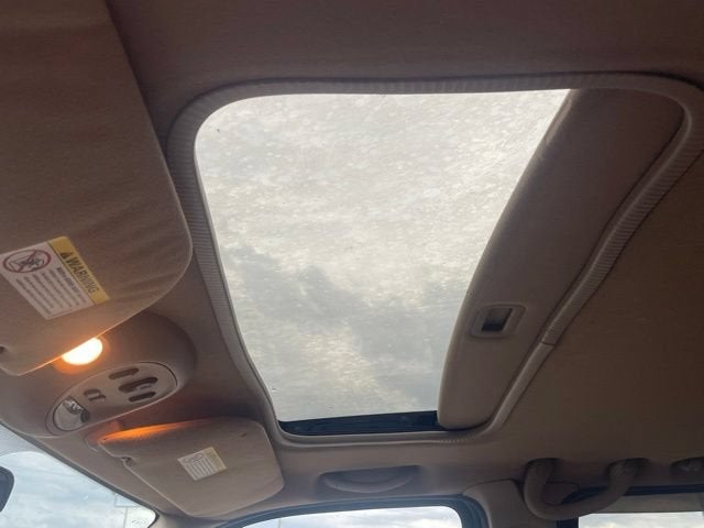 2004 Ford Super Duty F-350 DRW XL
