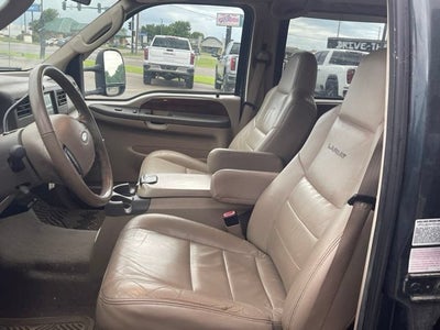 2004 Ford Super Duty F-350 DRW XL