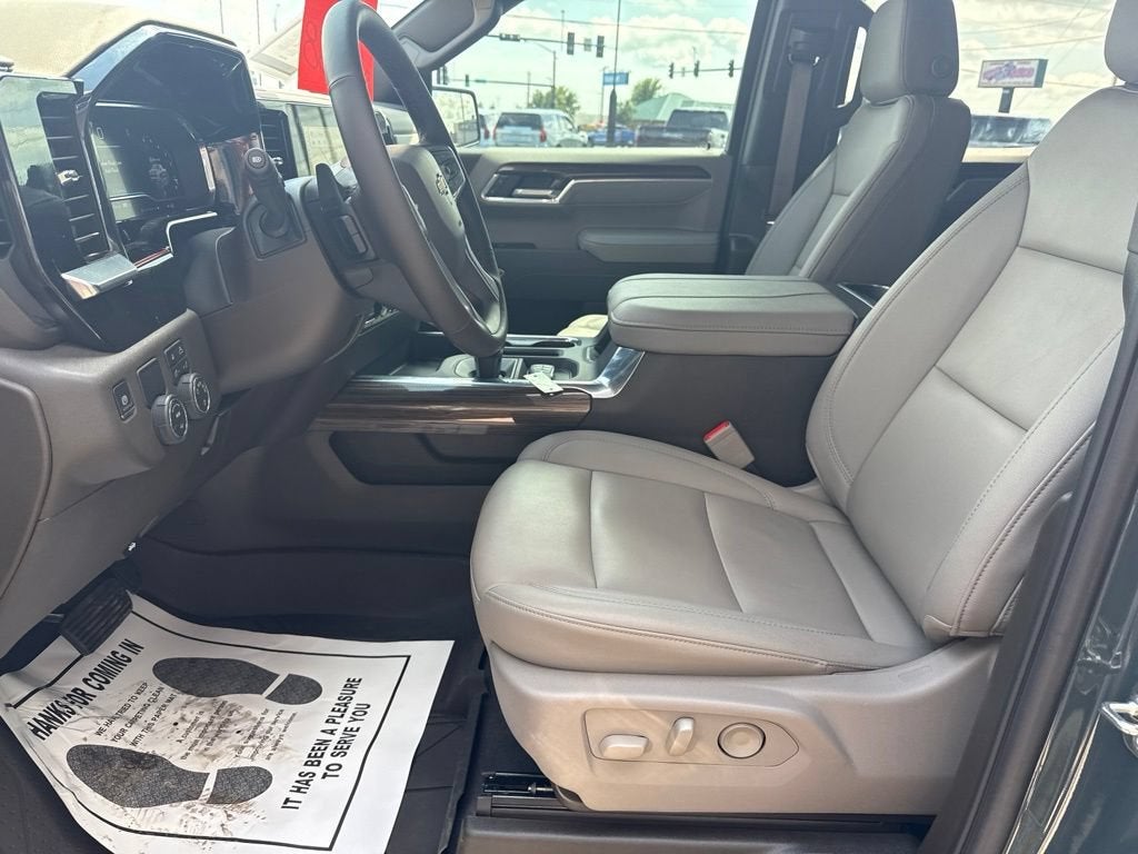 2025 Chevrolet Silverado 1500 LT