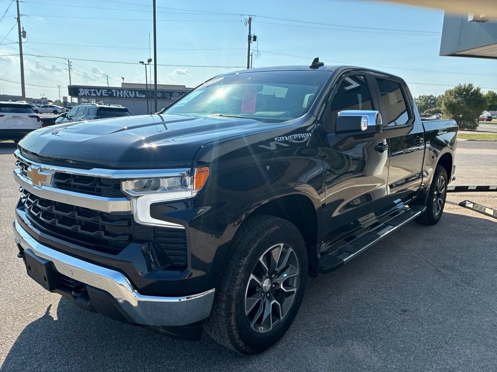 2024 Chevrolet Silverado 1500 LT - Photo 6