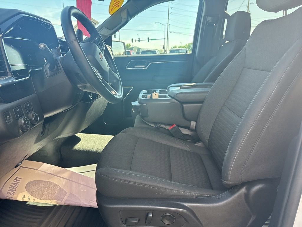 2023 Chevrolet Silverado 1500 LT (2FL)