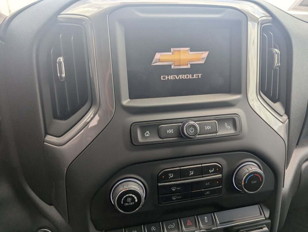 2025 Chevrolet Silverado 1500 Custom