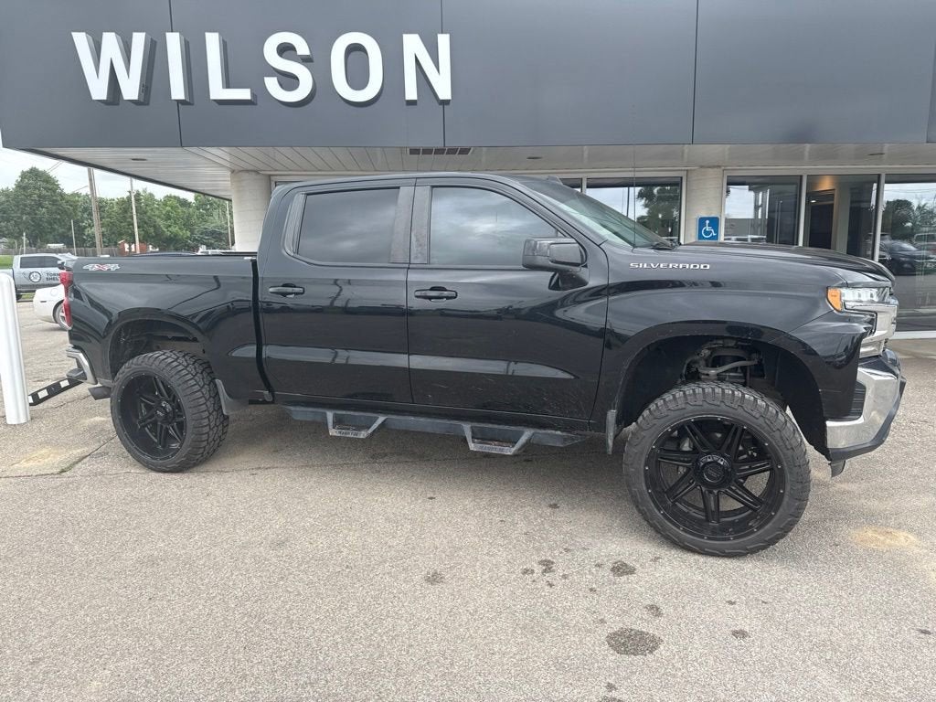 2020 Chevrolet Silverado 1500 LT 4WD Crew Cab Short Box's photo