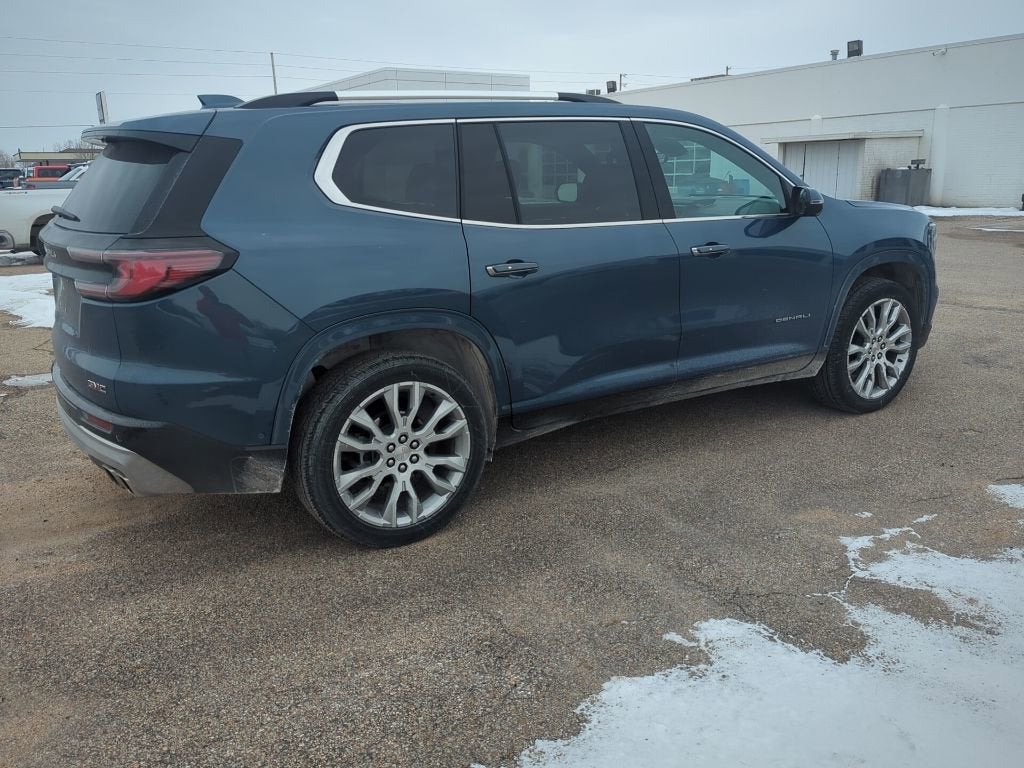 2024 GMC Acadia Denali