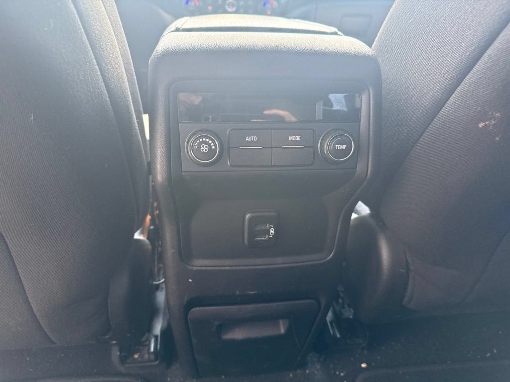 2017 GMC Acadia SLE