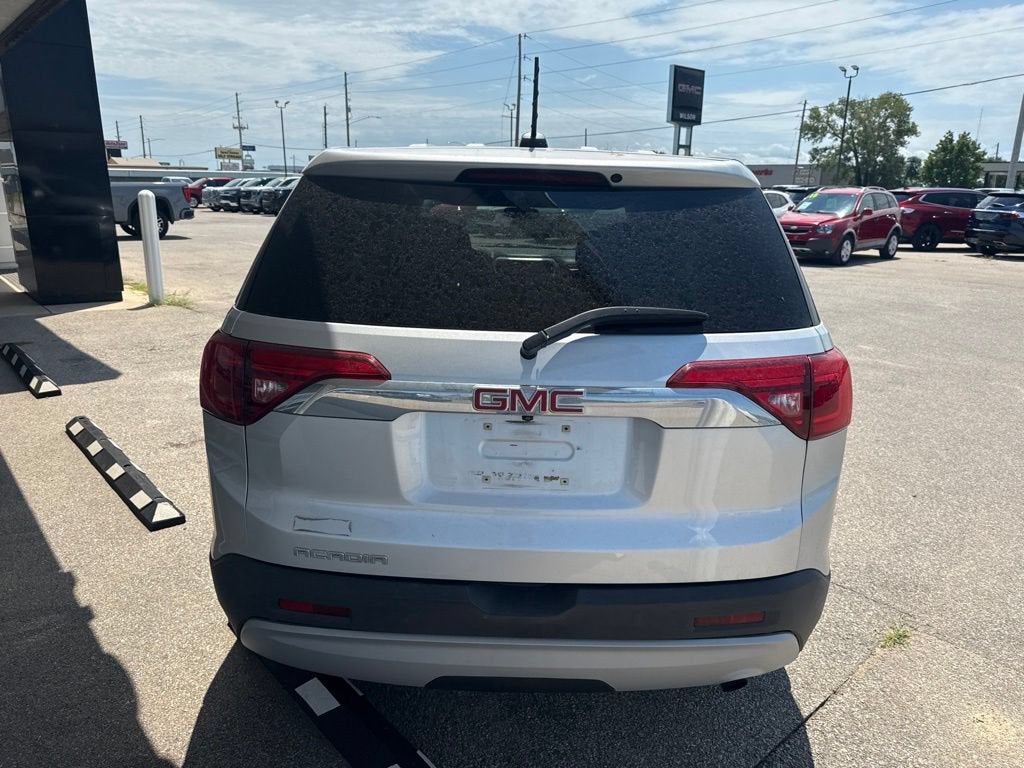 2017 GMC Acadia SLE