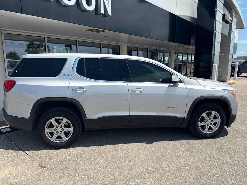 2017 GMC Acadia SLE
