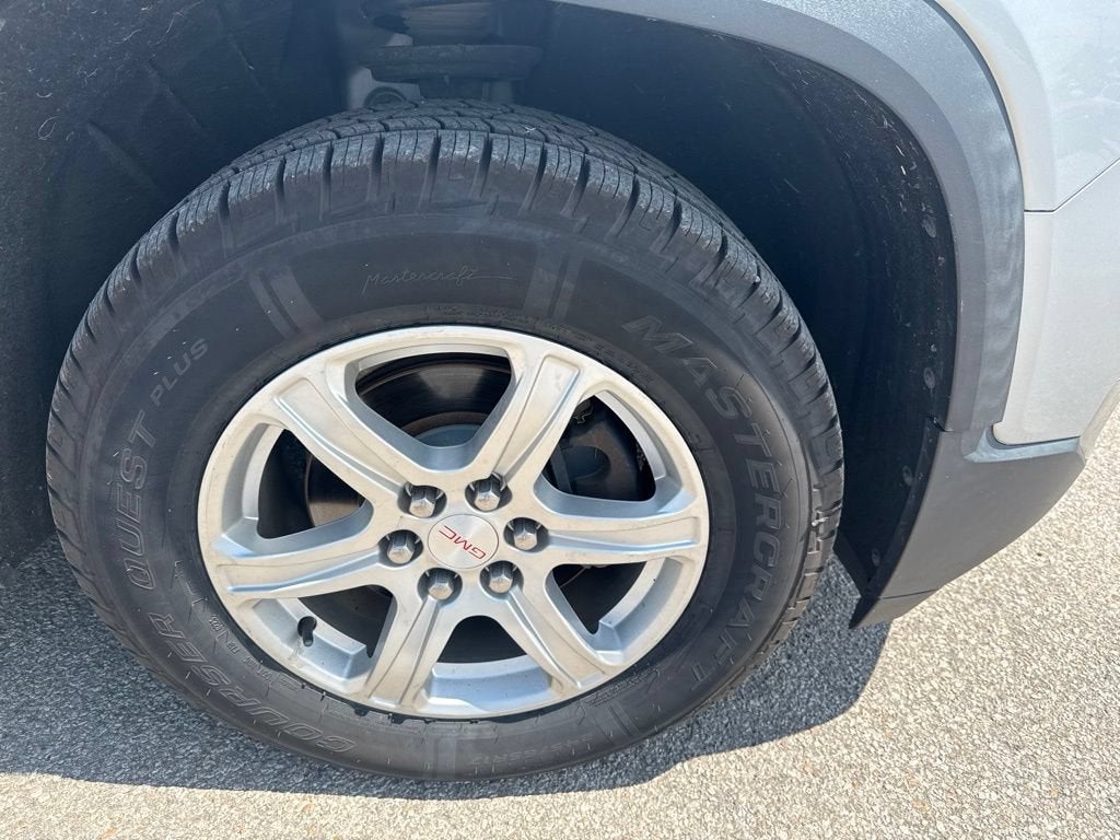 2017 GMC Acadia SLE