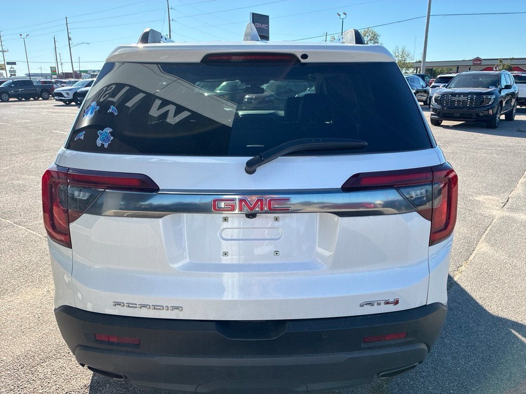 2023 GMC Acadia AT4