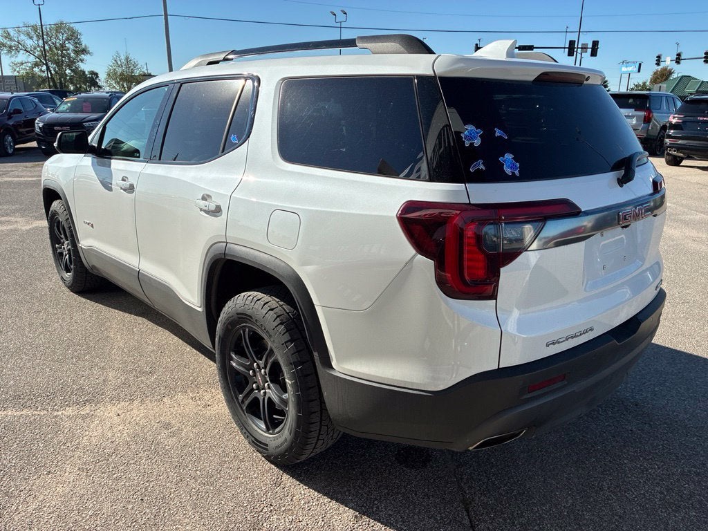 2023 GMC Acadia AT4