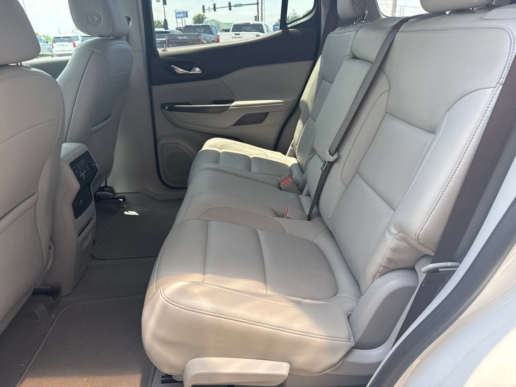 2017 GMC Acadia SLT