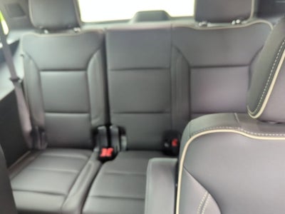 2025 GMC Yukon Elevation