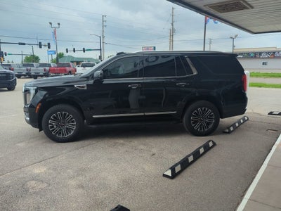2025 GMC Yukon Elevation
