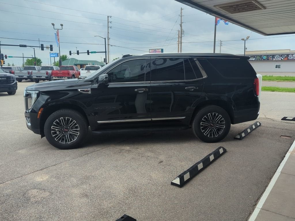 2025 GMC Yukon Elevation