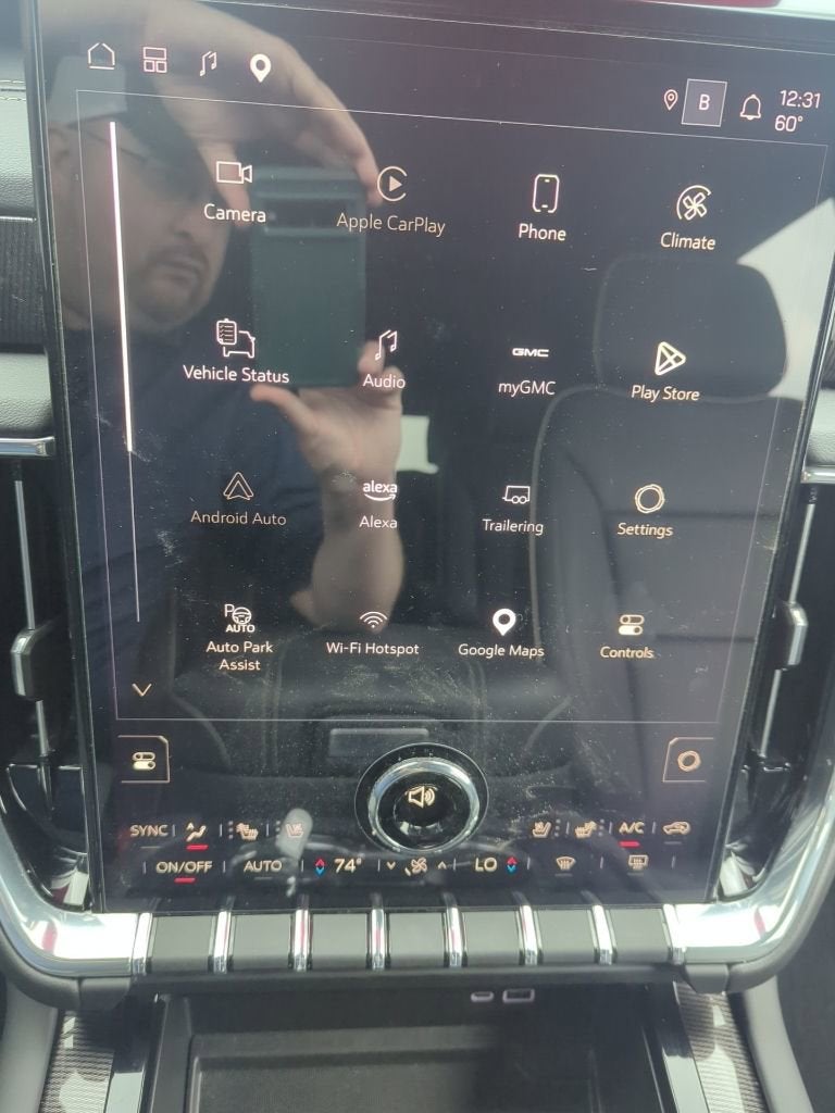2025 GMC Yukon Elevation