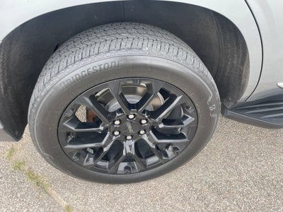 2024 GMC Yukon SLT