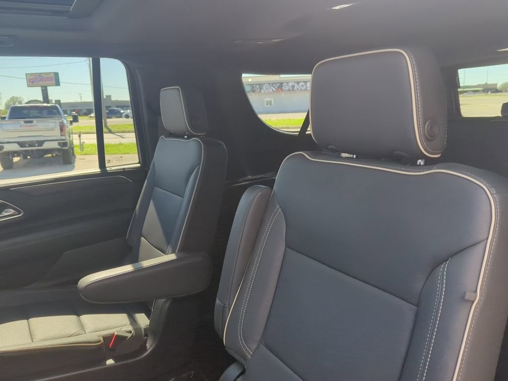 2024 GMC Yukon XL SLT