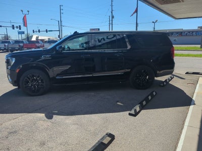 2024 GMC Yukon XL SLT