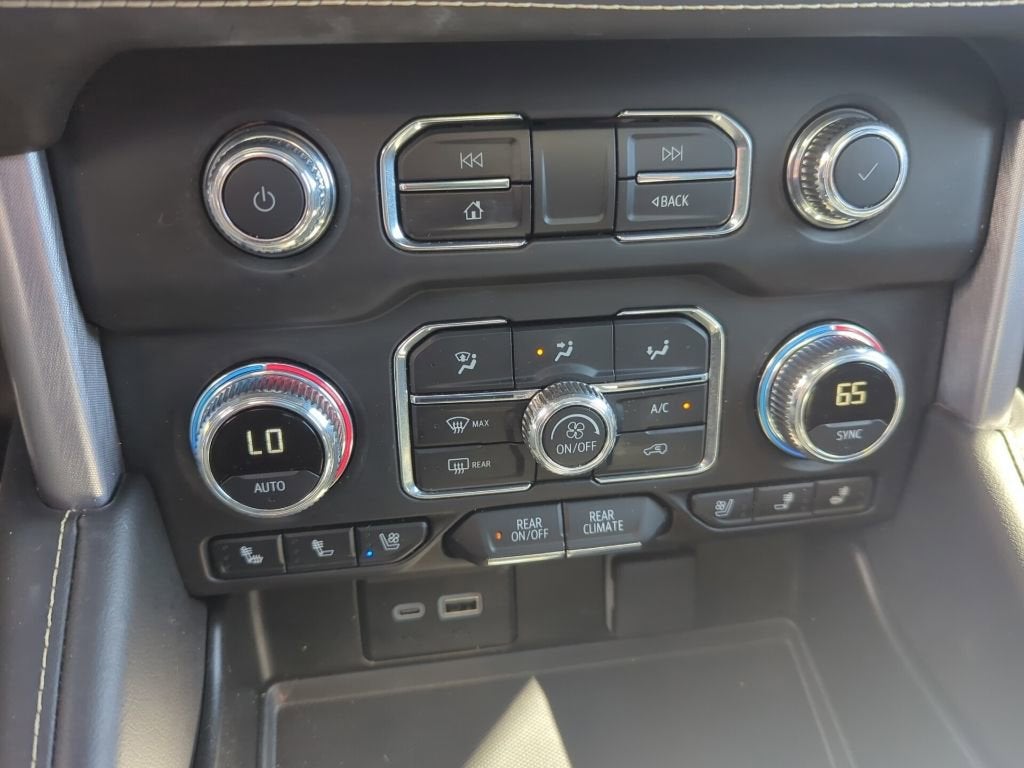 2024 GMC Yukon XL SLT