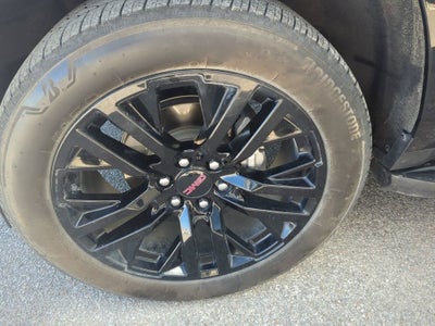 2024 GMC Yukon XL SLT