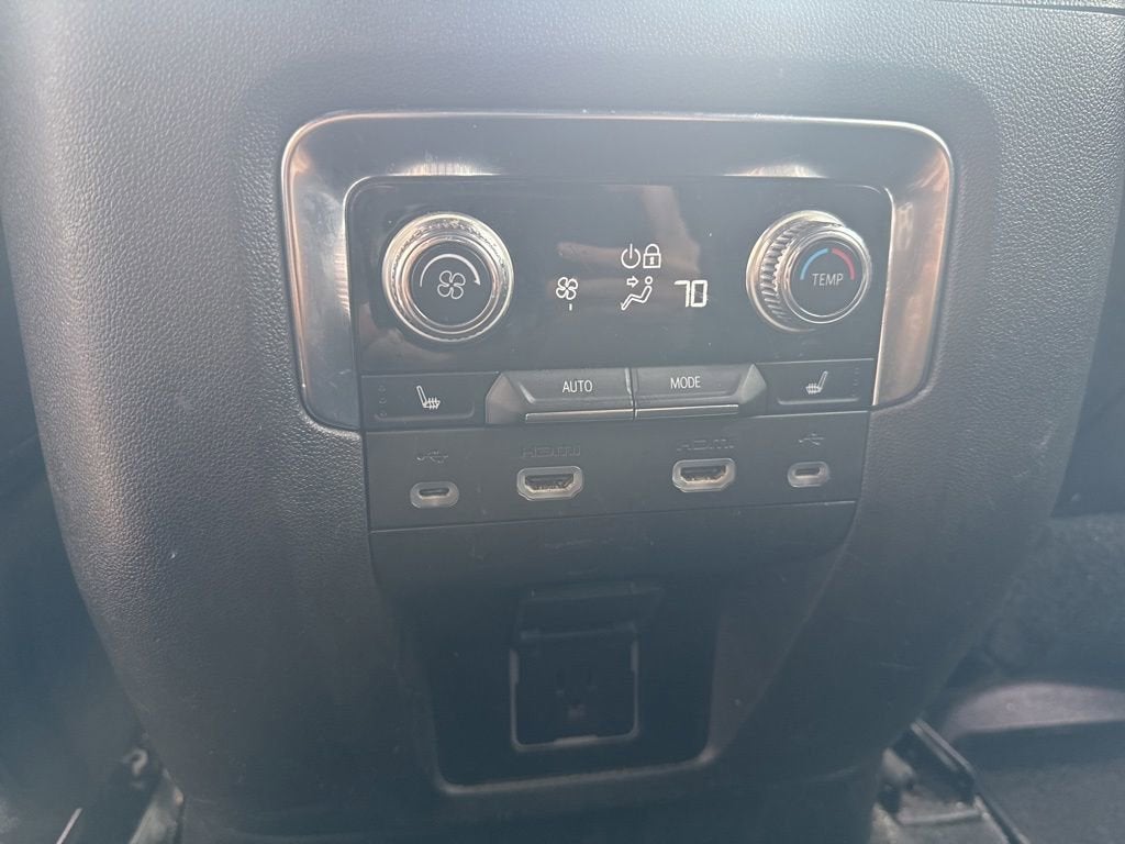2021 GMC Yukon XL AT4