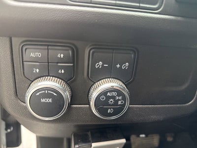 2021 GMC Yukon XL AT4