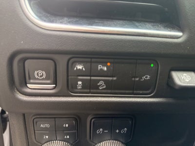 2021 GMC Yukon XL AT4