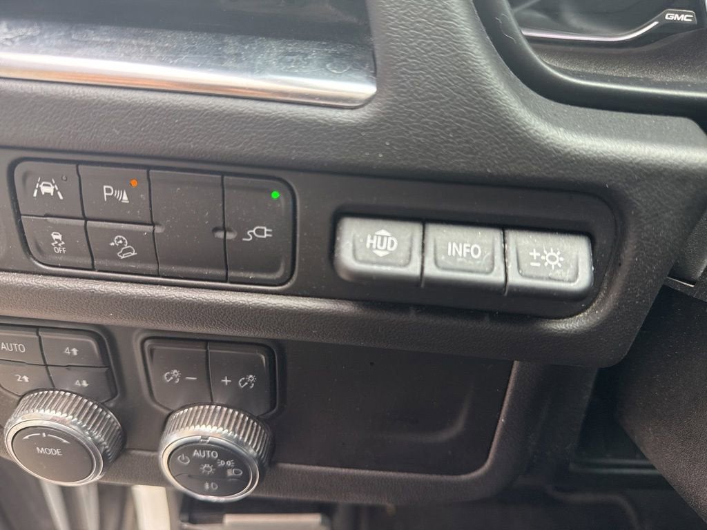 2021 GMC Yukon XL AT4
