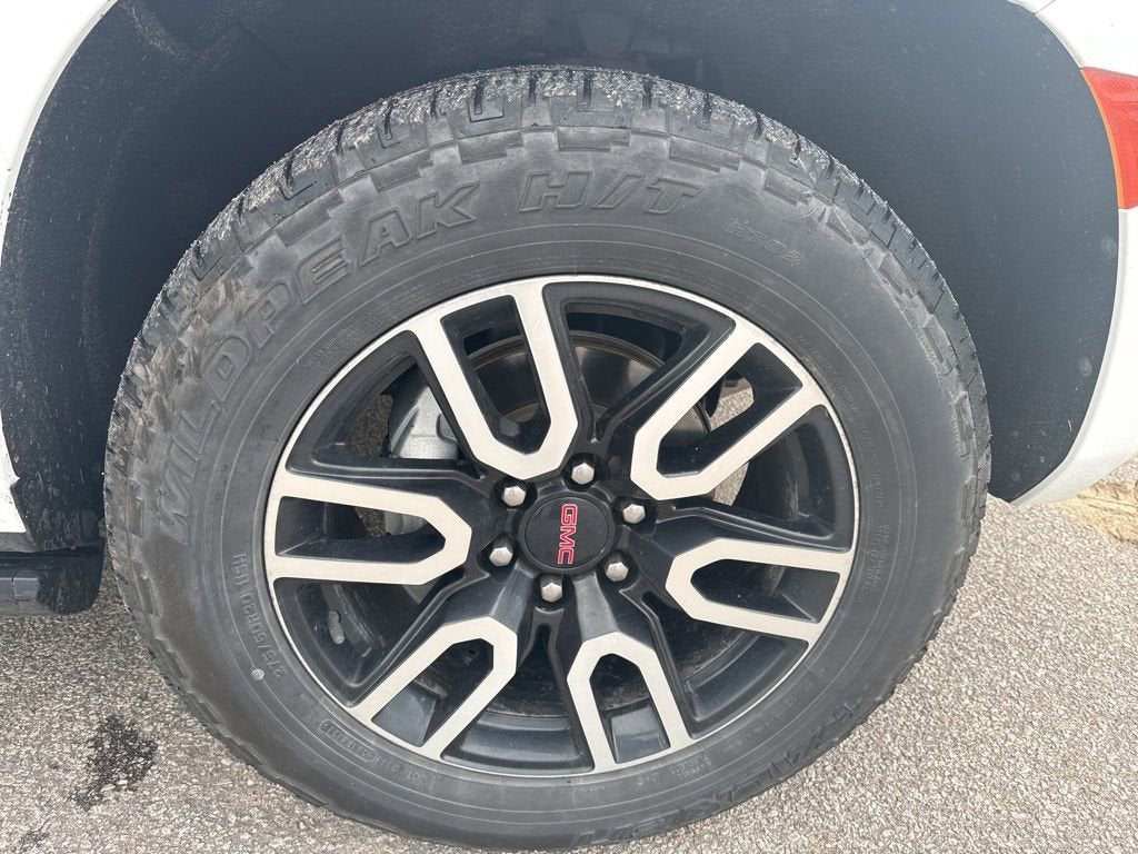 2021 GMC Yukon XL AT4