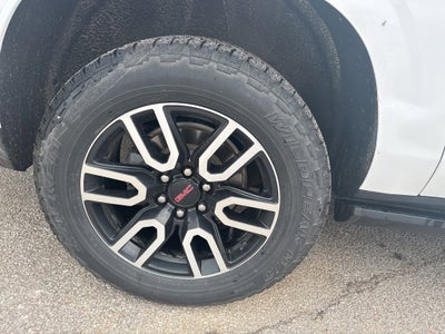 2021 GMC Yukon XL AT4