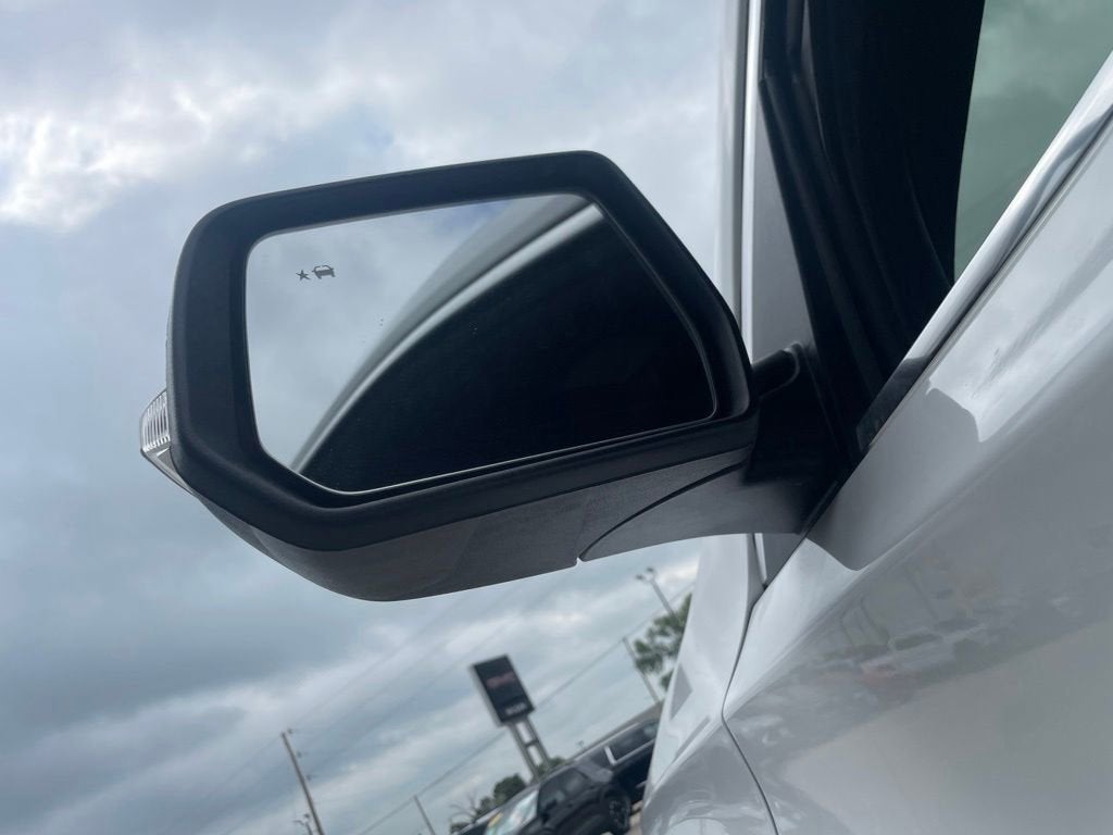 2023 Chevrolet Traverse 2FL