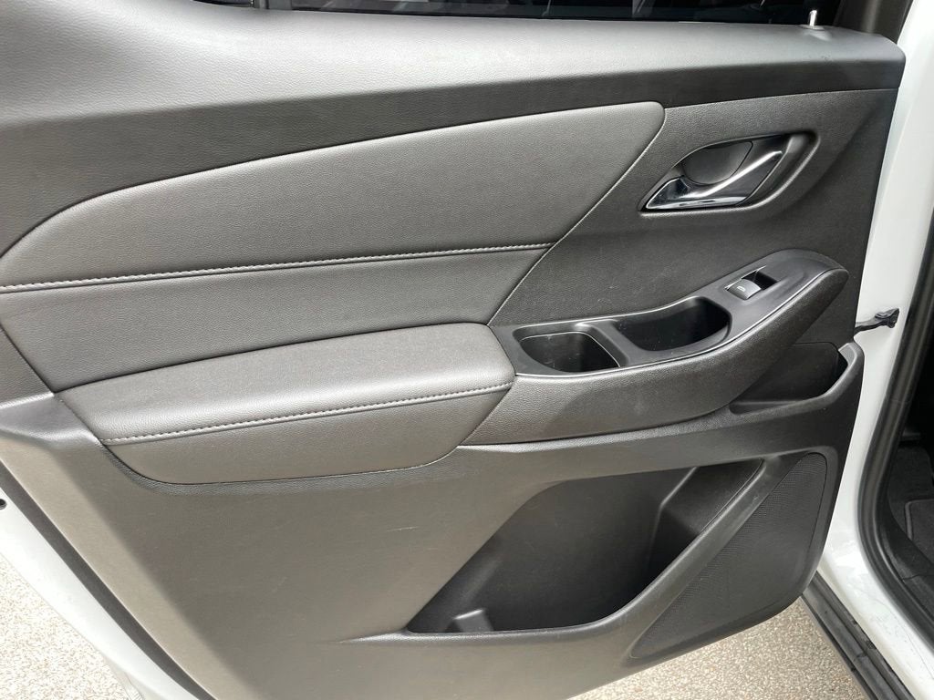 2023 Chevrolet Traverse 2FL