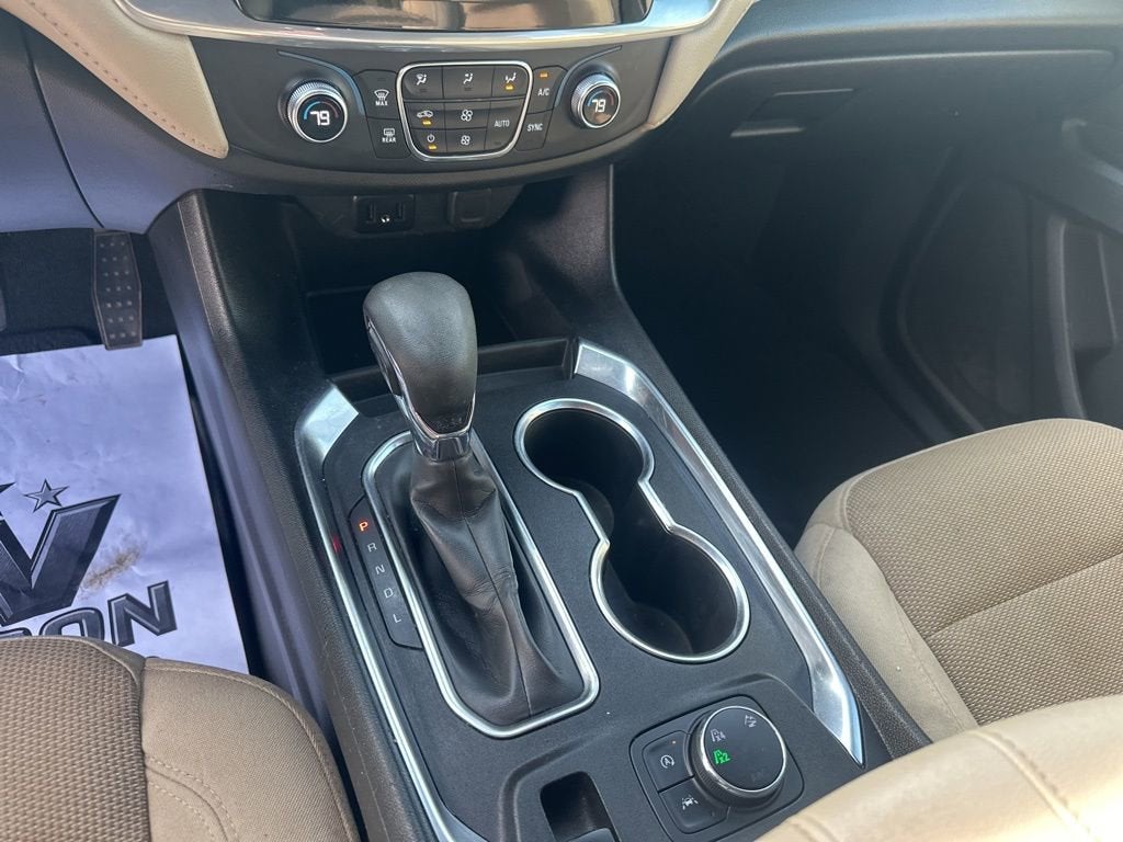 2022 Chevrolet Traverse LS