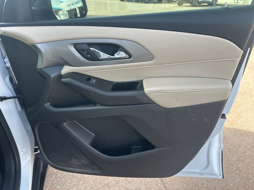 2022 Chevrolet Traverse LS