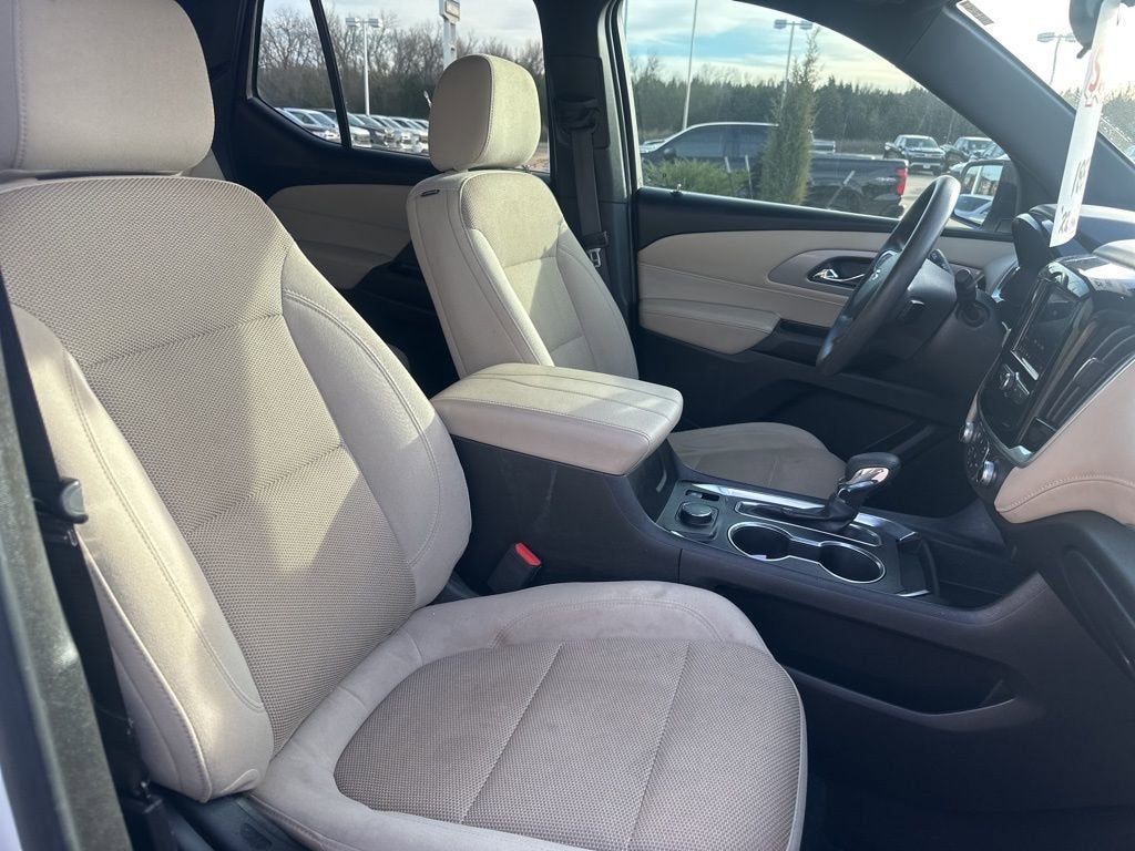 2022 Chevrolet Traverse LS