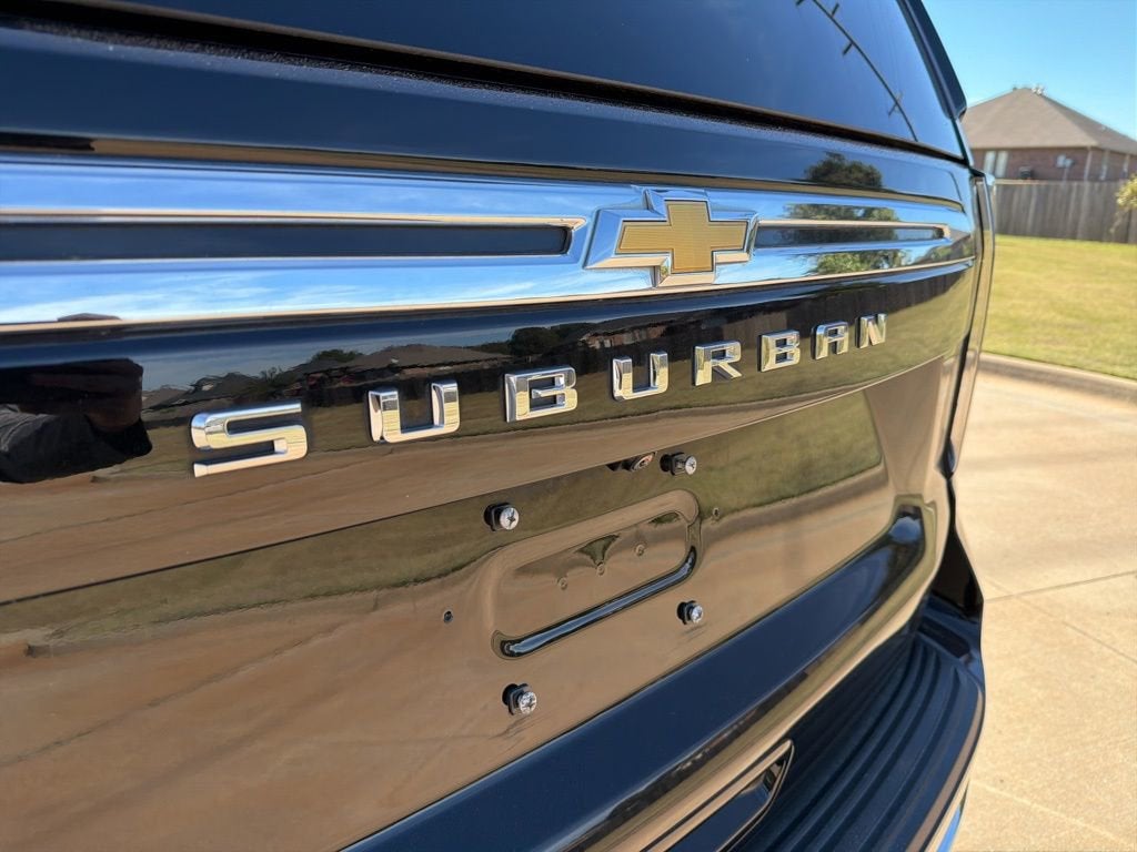2023 Chevrolet Suburban LS