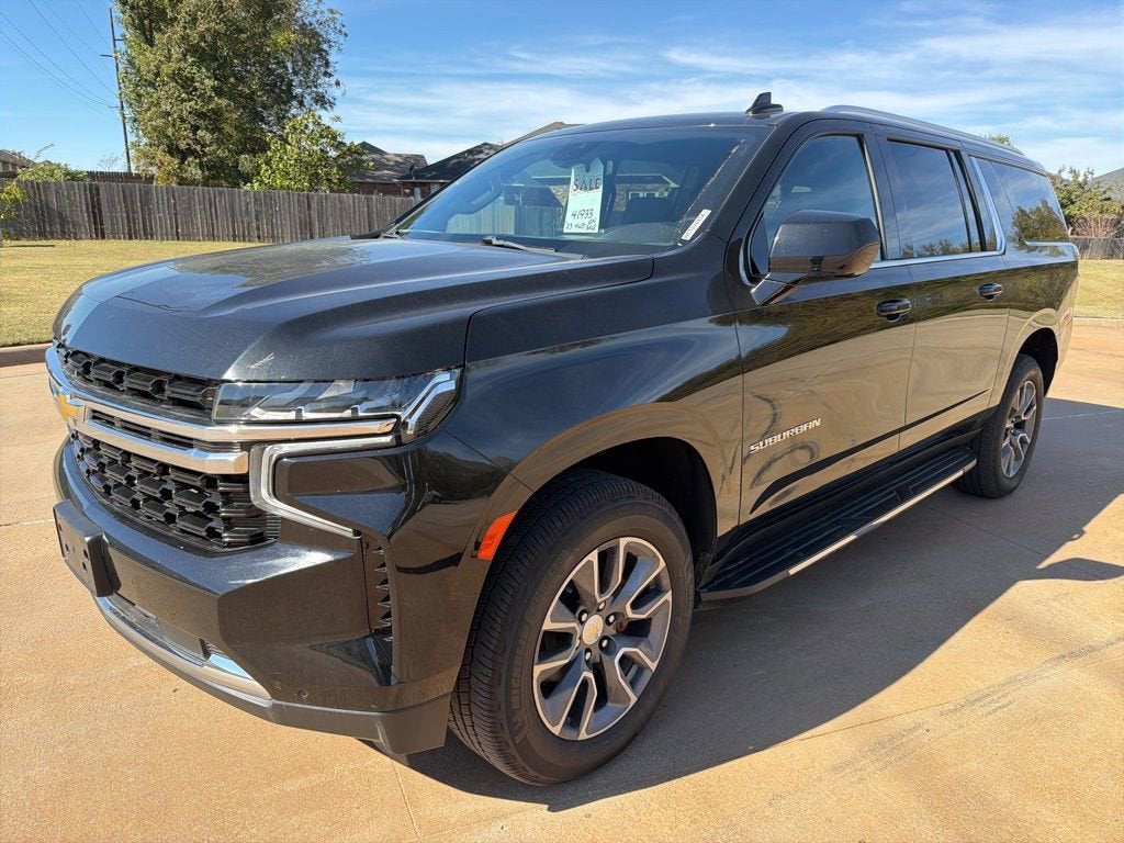 2023 Chevrolet Suburban LS