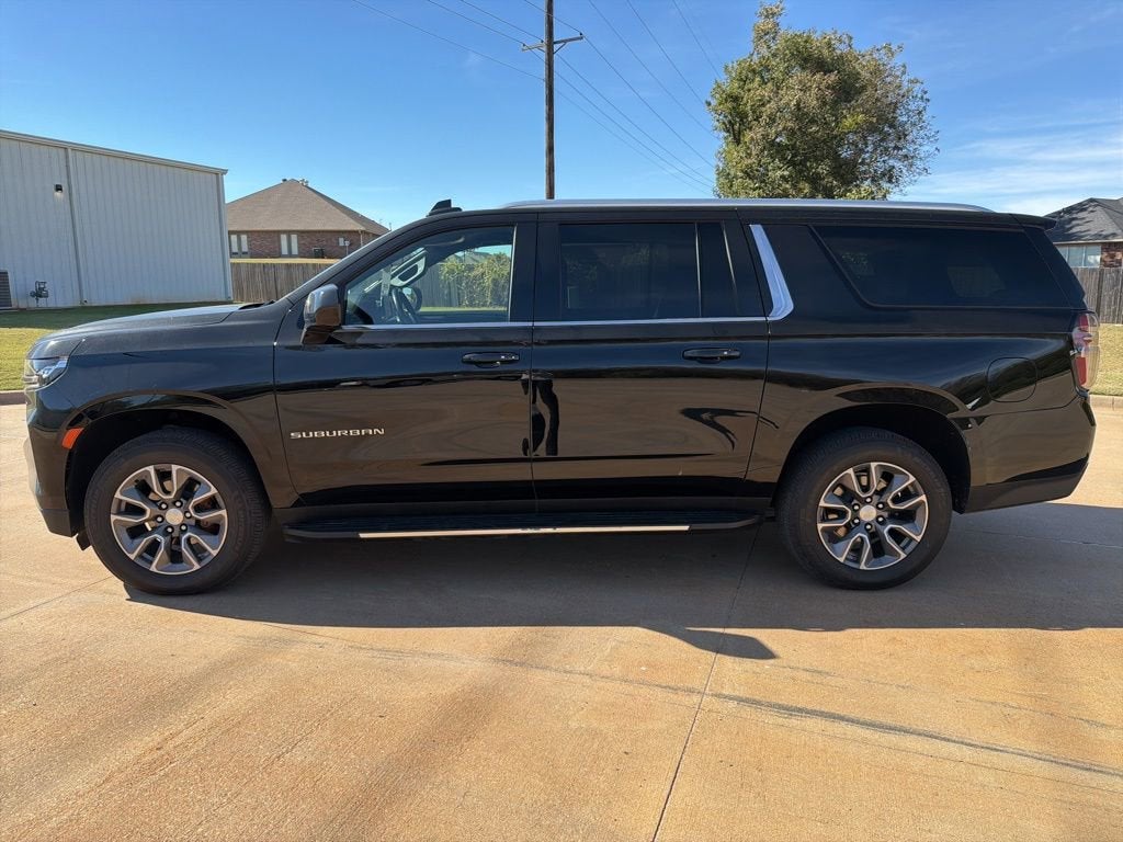 2023 Chevrolet Suburban LS